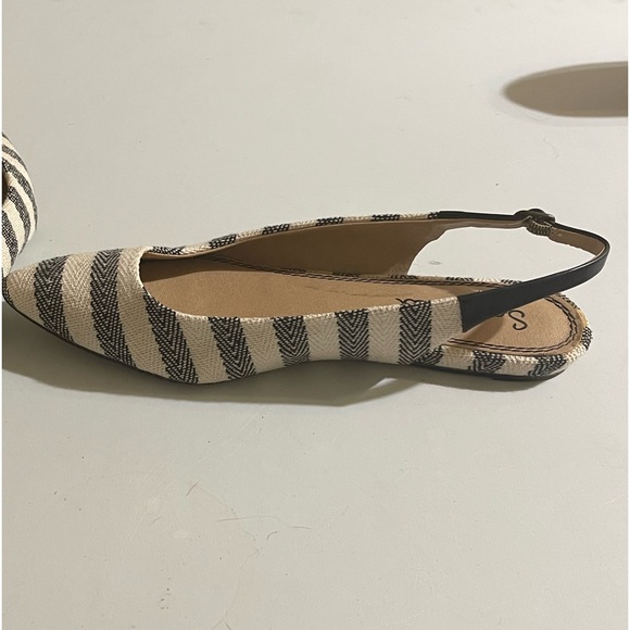 Splendid brand gently worn (once or twice), two tone sling back flats, size 9 - Picture 2 of 3
